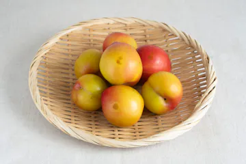 すもも・品種おまかせ 500g（特栽相当）