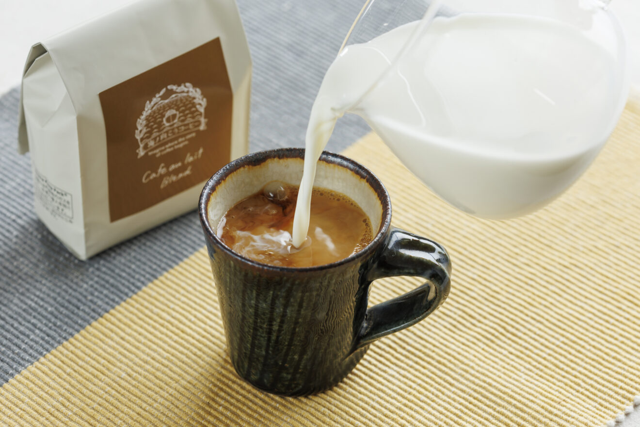 カフェオレブレンドコーヒー 150g | 坂ノ途中Onlineshop | 出会う