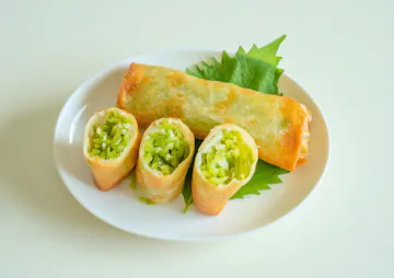 ピーマンと新しょうがの春巻き