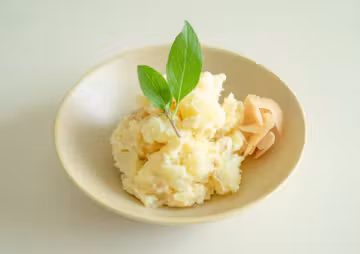 新しょうがの甘酢漬けのポテトサラダ